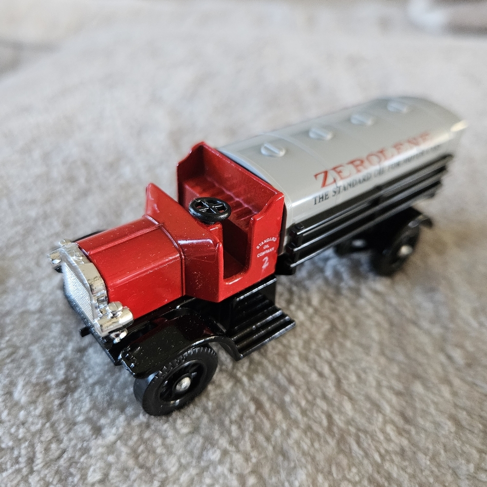 Lledo Chevron Zerolene Truck - Picture 10 of 11